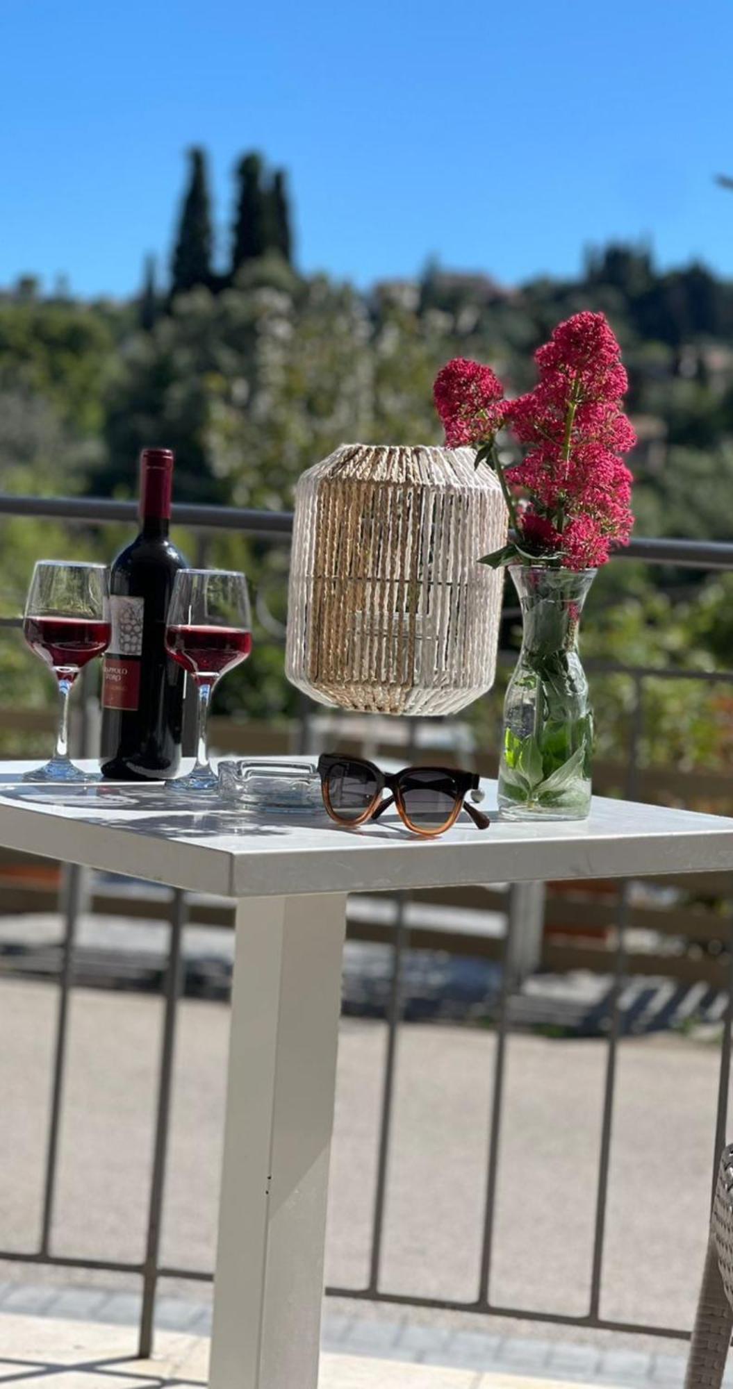 Georgia'S Apartments, Ipsos Corfu 外观 照片