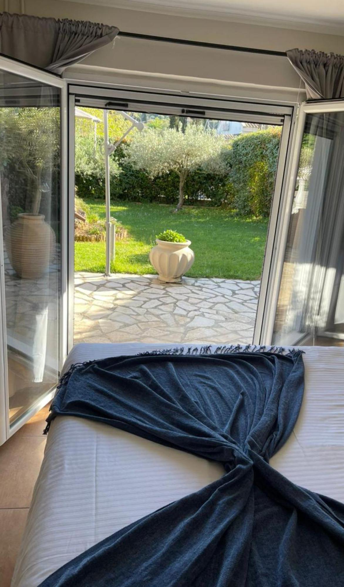 Georgia'S Apartments, Ipsos Corfu 外观 照片